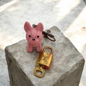 🚨sold🚨Louis Vuitton Lock and Key #302